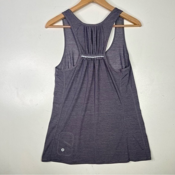 Lululemon Ruched Tank Top Racerback Womens Athletic Shirts Size 6 Unique Graphic - Picture 2 of 13